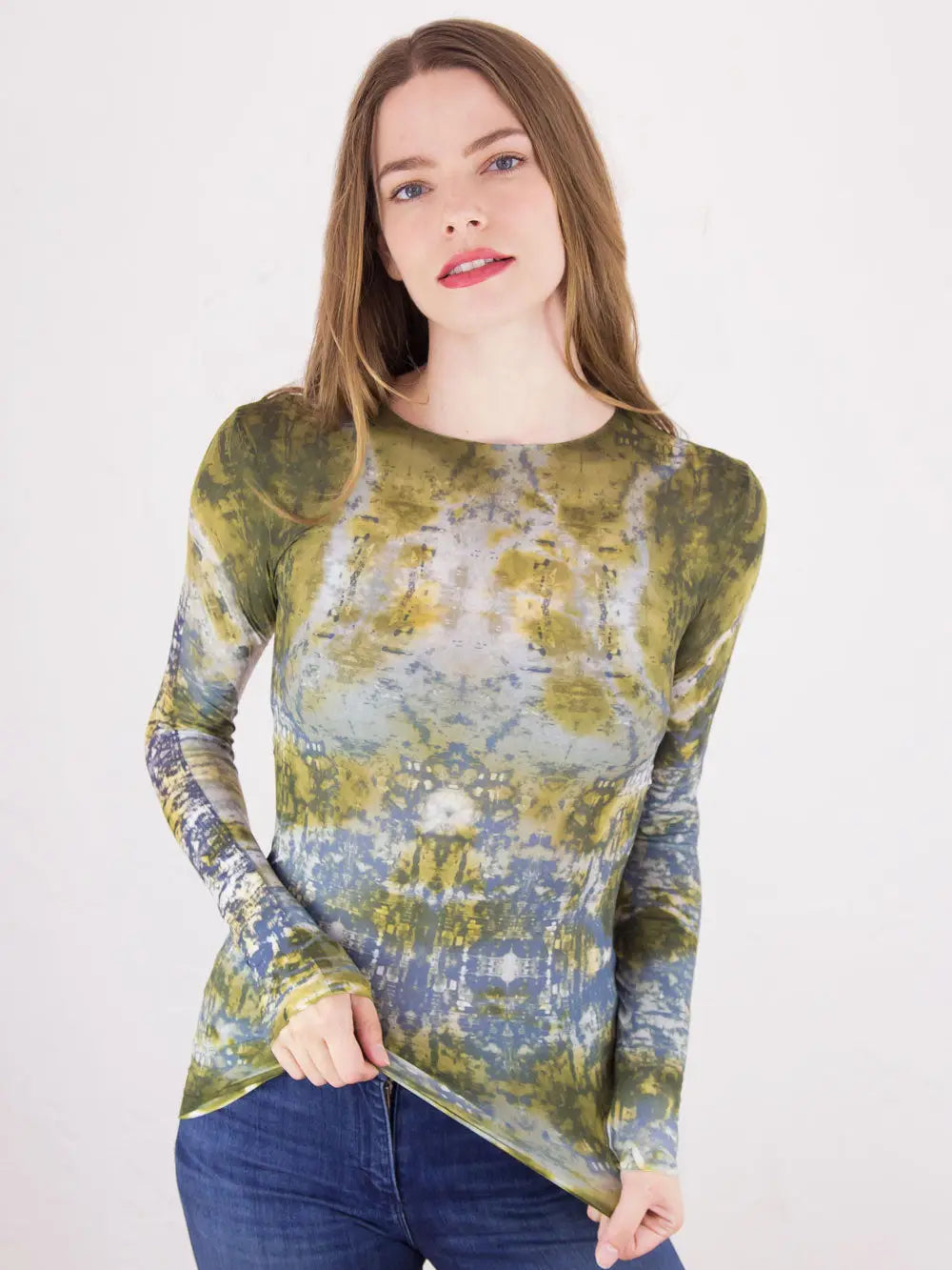 Hidden Marble Raw Edge Second Skin Top in Olive